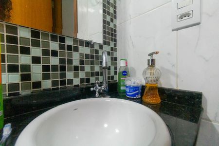 Casa à venda com 108m², 3 quartos e 3 vagas Casa à venda com 108m², 3 quartos e 3 vagasBanheiro da Suíte