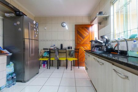 Casa à venda com 108m², 3 quartos e 3 vagas Casa à venda com 108m², 3 quartos e 3 vagasCozinha