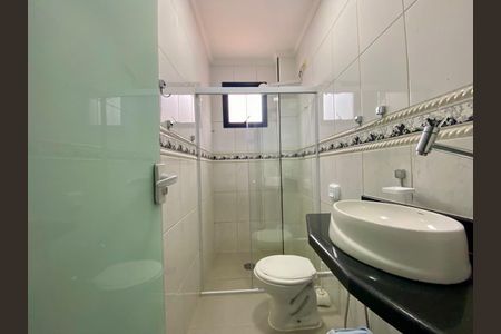 Banheiro da Suíte de apartamento para alugar com 2 quartos, 78m² em Aviação, Praia Grande