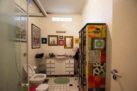 Casa à venda com 582m², 3 quartos e 3 vagasBanheiro 2