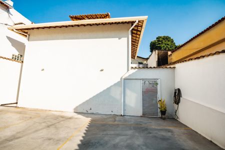 Casa à venda com 75m², 2 quartos e 1 vagaGaragem