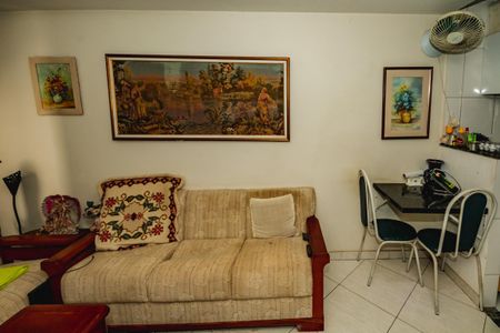 Sala de casa à venda com 2 quartos, 75m² em Céu Azul, Belo Horizonte