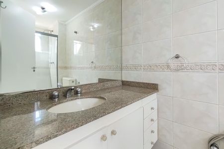 Apartamento à venda com 80m², 3 quartos e 1 vaga Apartamento à venda com 80m², 3 quartos e 1 vagaBanheiro da Suíte