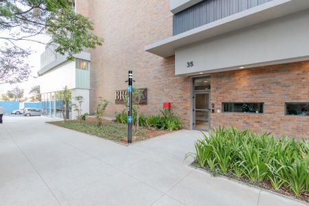 Apartamento à venda com 32m², 1 quarto e sem vaga Apartamento à venda com 32m², 1 quarto e sem vagaFachada