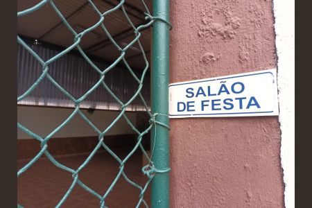 Apartamento à venda com 65m², 2 quartos e 1 vaga Apartamento à venda com 65m², 2 quartos e 1 vagaÁrea comum - Salão de festas