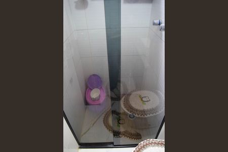 Apartamento à venda com 70m², 3 quartos e 2 vagas Apartamento à venda com 70m², 3 quartos e 2 vagasBanheiro Suíte