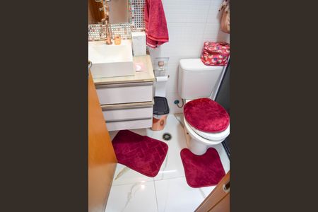 Apartamento à venda com 70m², 3 quartos e 2 vagas Apartamento à venda com 70m², 3 quartos e 2 vagasBanheiro Suíte