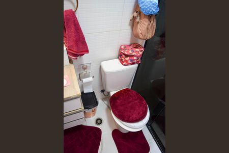 Apartamento à venda com 70m², 3 quartos e 2 vagas Apartamento à venda com 70m², 3 quartos e 2 vagasBanheiro Suíte