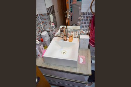 Apartamento à venda com 70m², 3 quartos e 2 vagas Apartamento à venda com 70m², 3 quartos e 2 vagasBanheiro Suíte