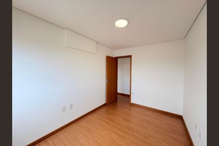 Apartamento à venda com 112m², 3 quartos e 2 vagasQuarto 2