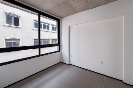 Apartamento à venda com 33m², 2 quartos e sem vaga Apartamento à venda com 33m², 2 quartos e sem vagaSuíte