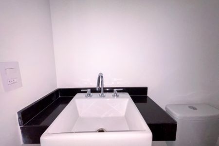 Apartamento à venda com 33m², 2 quartos e sem vaga Apartamento à venda com 33m², 2 quartos e sem vagaBanheiro da Suíte
