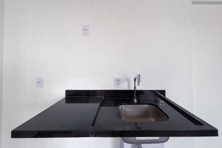 Apartamento à venda com 33m², 2 quartos e sem vaga Apartamento à venda com 33m², 2 quartos e sem vagaSala/Cozinha
