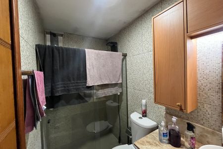 Apartamento à venda com 55m², 2 quartos e 1 vaga Apartamento à venda com 55m², 2 quartos e 1 vagaBanheiro