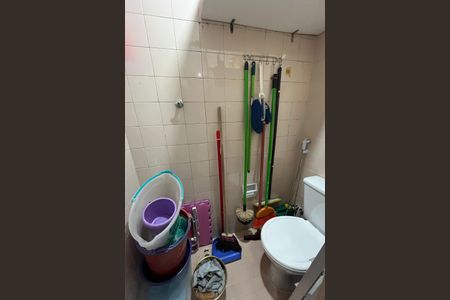 Apartamento à venda com 55m², 2 quartos e 1 vaga Apartamento à venda com 55m², 2 quartos e 1 vagaBanheiro de serviço