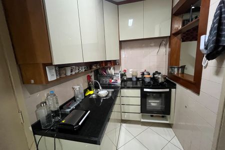 Apartamento à venda com 55m², 2 quartos e 1 vaga Apartamento à venda com 55m², 2 quartos e 1 vagaCozinha