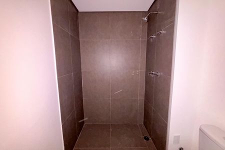 Banheiro de kitnet/studio à venda com 1 quarto, 33m² em Cerqueira César, São Paulo