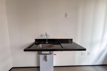 Studio à venda com 33m², 1 quarto e sem vaga Studio à venda com 33m², 1 quarto e sem vagaCozinha