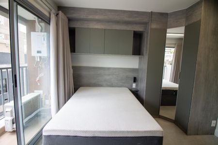 Studio de kitnet/studio para alugar com 1 quarto, 24m² em Vila Cordeiro, São Paulo