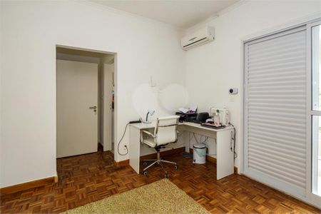 Casa à venda com 5 quartos, 510m² em Parque Colonial, São Paulo