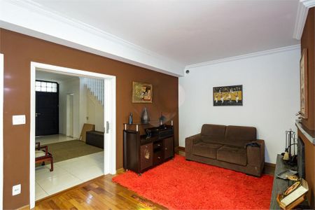 Casa à venda com 5 quartos, 510m² em Parque Colonial, São Paulo