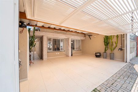 Casa à venda com 3 quartos, 159m² em Campo Belo, São Paulo