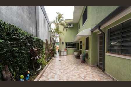 Casa à venda com 223m², 4 quartos e 4 vagas