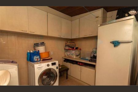 Casa à venda com 223m², 4 quartos e 4 vagas