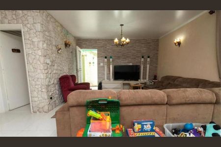 Casa à venda com 223m², 4 quartos e 4 vagas