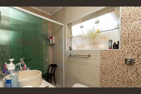 Casa à venda com 223m², 4 quartos e 4 vagas