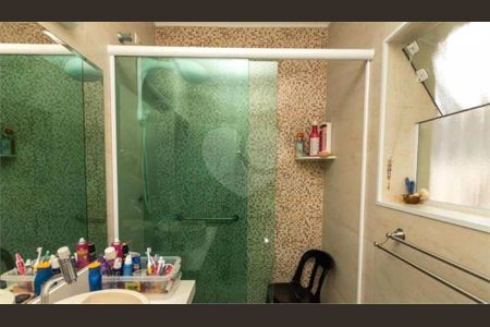 Casa à venda com 223m², 4 quartos e 4 vagas