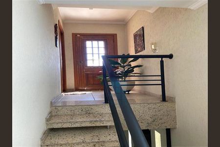 Casa à venda com 5 quartos, 200m² em Chácara Mafalda, São Paulo