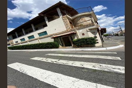 Casa à venda com 200m², 5 quartos e 2 vagas