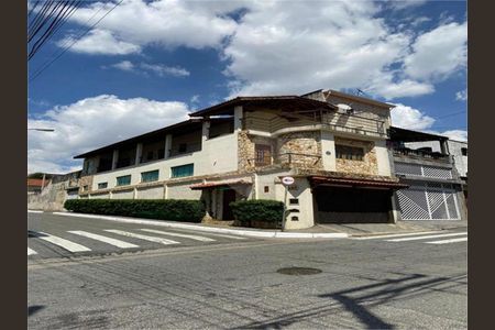 Casa à venda com 200m², 5 quartos e 2 vagas