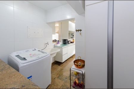 Apartamento à venda com 360m², 4 quartos e 2 vagasÁrea de serviço