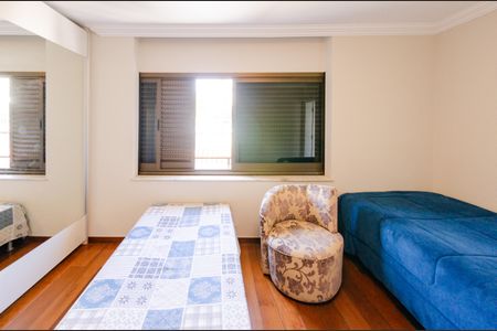 Apartamento à venda com 360m², 4 quartos e 2 vagasSuíte 2