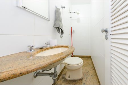 Apartamento à venda com 360m², 4 quartos e 2 vagasBanheiro de serviço