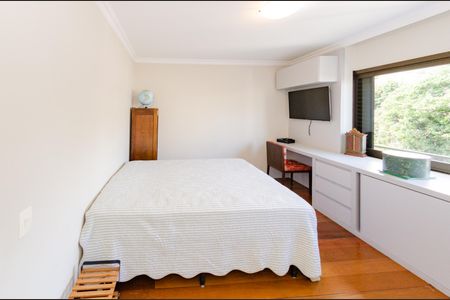 Apartamento à venda com 360m², 4 quartos e 2 vagasQuarto 2