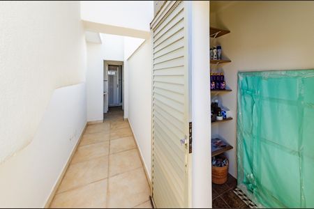 Apartamento à venda com 360m², 4 quartos e 2 vagasCorredor externo