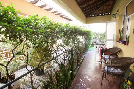 Apartamento à venda com 109m², 3 quartos e 2 vagasVaranda