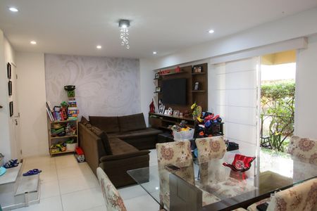 Apartamento para alugar com 109m², 3 quartos e 2 vagasSala