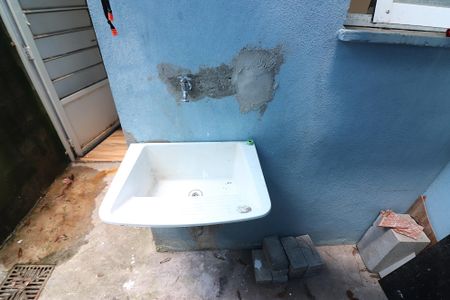 Casa à venda com 94m², 2 quartos e 1 vagaÁrea de Serviço