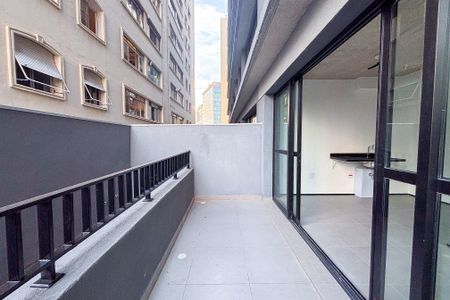 Varanda de kitnet/studio para alugar com 1 quarto, 23m² em Cerqueira César, São Paulo