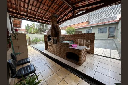Casa para alugar com 315m², 4 quartos e 6 vagas Casa para alugar com 315m², 4 quartos e 6 vagasChurrasqueira