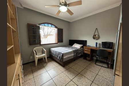 Casa para alugar com 315m², 4 quartos e 6 vagas Casa para alugar com 315m², 4 quartos e 6 vagasQuarto 3