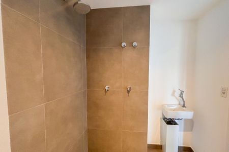 Studio para alugar com 47m², 1 quarto e sem vaga Studio para alugar com 47m², 1 quarto e sem vagaBanheiro