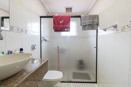 Casa à venda com 300m², 3 quartos e 2 vagas Casa à venda com 300m², 3 quartos e 2 vagasBanheiro Social