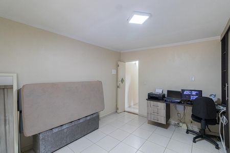 Casa à venda com 300m², 3 quartos e 2 vagas Casa à venda com 300m², 3 quartos e 2 vagasQuarto 2