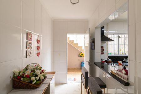 Casa à venda com 300m², 3 quartos e 2 vagas Casa à venda com 300m², 3 quartos e 2 vagasCozinha