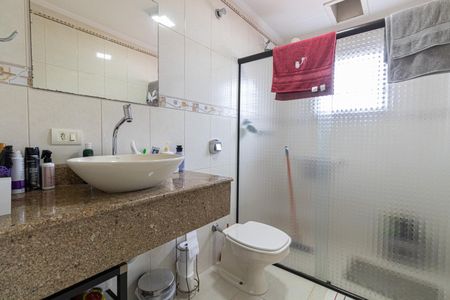 Casa à venda com 300m², 3 quartos e 2 vagas Casa à venda com 300m², 3 quartos e 2 vagasBanheiro Social